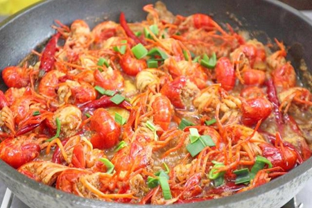小龙虾的做法,这款香辣小龙虾的做法越吃越过瘾
