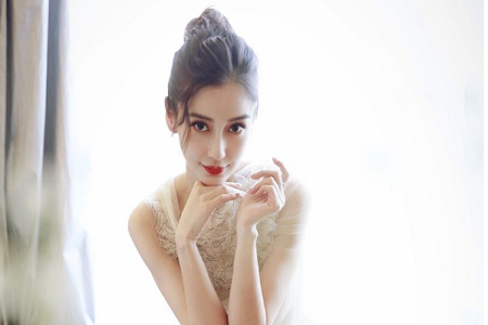 angelababyP图参加红毯被群嘲,工作室坐实抠图大宝贝头衔