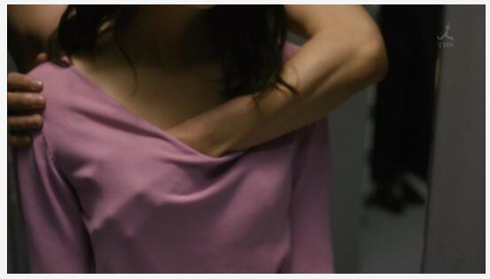 佐佐木希外形变了很多