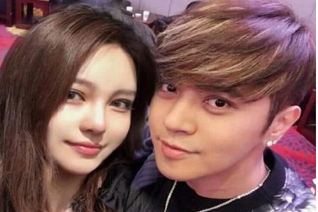 罗志祥反对女友周扬青穿着性感，整容网红拿什么拴住小猪？