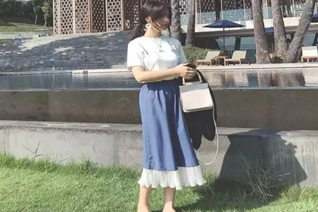 女性夏季穿什么服饰？选择慵懒自由法式风裙套