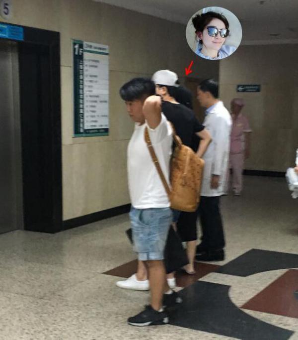 谢娜怀孕后首晒正面照