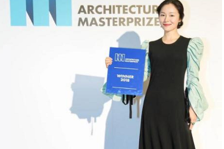 江一燕发文道歉自称是个笑话,自爆虚荣心作祟才走弯路