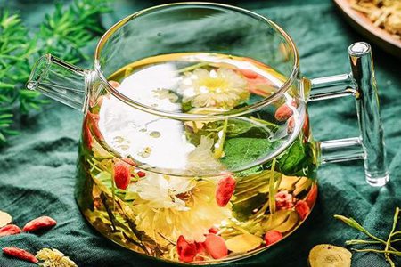 菊花枸杞茶的功效与作用,这五个女人喝菊花枸杞茶的好处