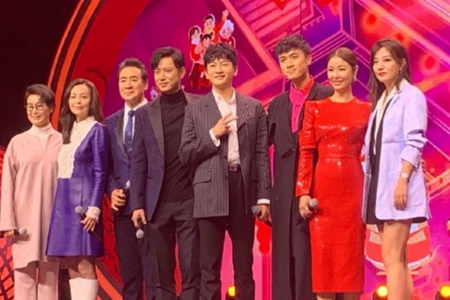 《情深深》剧组东方卫视重聚,古巨基盖章说何书桓是渣男