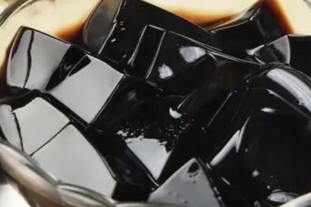 龟苓膏的功效与作用,这四个好吃能美容清热去火