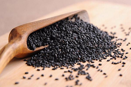 气血不足如何调理，女人常吃5种补气血食物延缓衰老