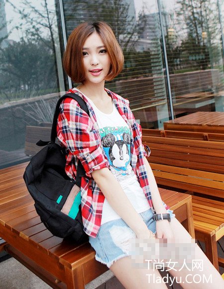 初秋细节点缀 变身可爱邻家女孩 初秋细节点缀 变身可爱邻家女孩