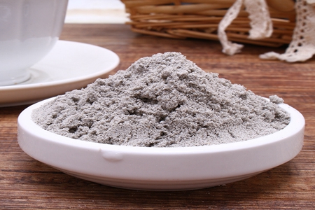 女性喝黑芝麻糊的好处是什么？常喝黑芝麻糊可以美容养颜！