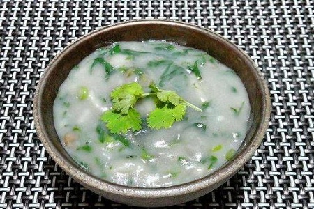 女性性情大变情绪不稳,就用茼蒿粥疏肝理气