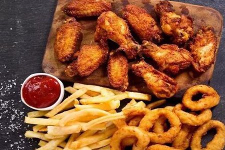 来例假不能吃什么?四种食物多吃容易月经失调