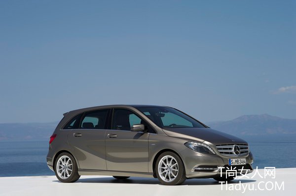 定位小型运动旅行车 奔驰全新B-Class全貌公开