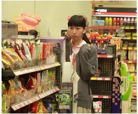 谢芷蕙怎样认识陈冠希 陈冠希的女朋友谢芷蕙整容对比照