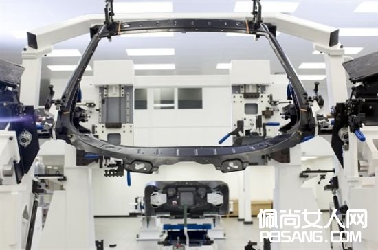 迈凯轮MP4-12C投产