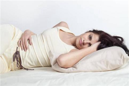 月经提前10天正常吗?月经提前的原因及解决办法