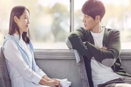 韩国电影《现在去见你》,秀雅和宇镇催泪悲情爱情故事