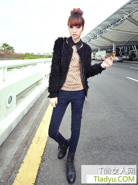 皮草肩领装饰纯色皮衣外套