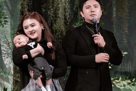 谐星沈腾儿子正面照曝光,小沈腾哪吒造型颜值不输星二代