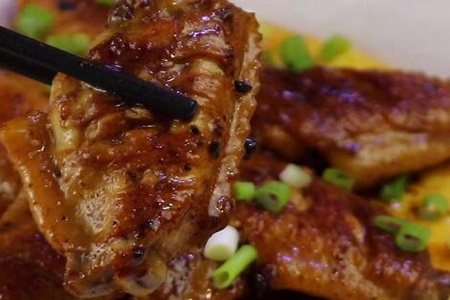 鸡翅怎么烧好吃又简单?红烧鸡翅的家常做法