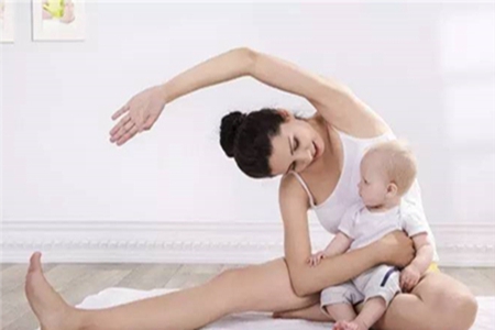 女性产后减肥要注意什么?这几种方法帮助新手妈妈科学减重。