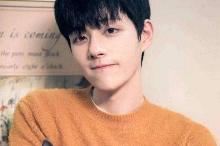 王喆为不雅视频辟谣,一脸轻松现身公证处