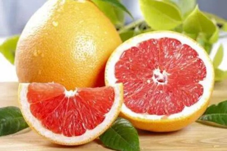 嗓子疼吃什么水果？这四个水果多吃养肺化痰