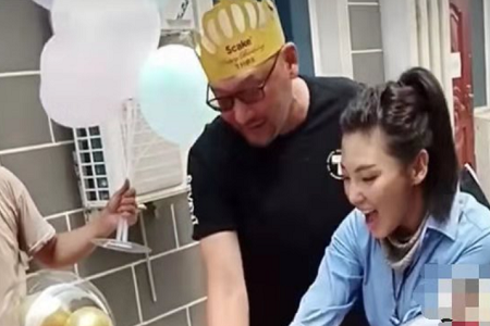 张雨绮管虎片场庆生打闹很暧昧,原来都是因为真性情