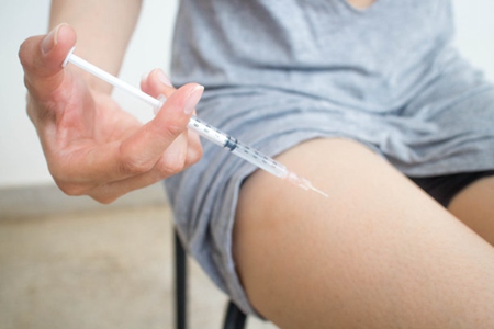 胰岛素的作用与危害，这四个女人长期注射胰岛素的副作用