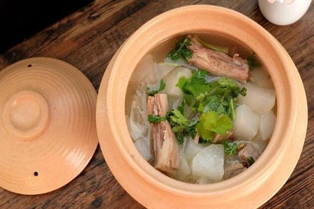 羊排怎么炖好吃,这道羊排炖萝卜做法简单营养美味