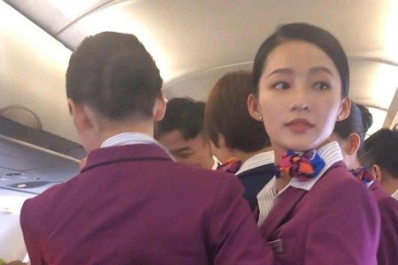 祖国70周岁华诞,《中国机长》空姐李沁携众星献礼