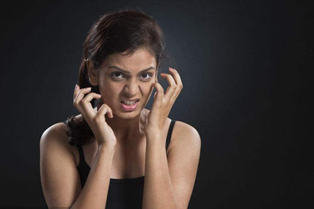 女人只要一生气，肝脏就会罢工，后果很是严重