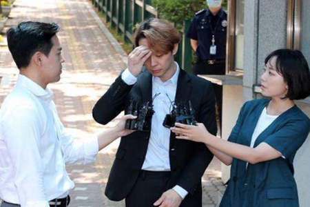 撒谎又吸毒的朴有天复出是真的?朴有天黄荷娜发生了什么?