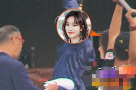 /></p><p> 女艺人秦岚给人的印象就是软妹子一枚,平时看她说话也是十分温柔的,对于粉丝特别的友善,可以说在娱乐圈中秦岚就是一个丝毫都没有架子的女明星,但是这个视频却说她翻红耍大牌,小编对此还是存在疑惑的,毕竟这样的做法与她日常的个性很不相符。</p><img src=