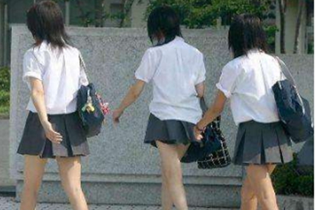 日本女孩冬天凭啥光脚穿裙子？原来不是不怕冷啊！