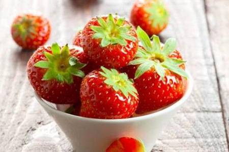 草莓的功效和作用,这五个吃草莓的营养价值和好处