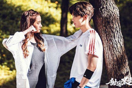 吴亦凡恋情曝光，归国四子感情大更新，张艺兴恋情还远吗？