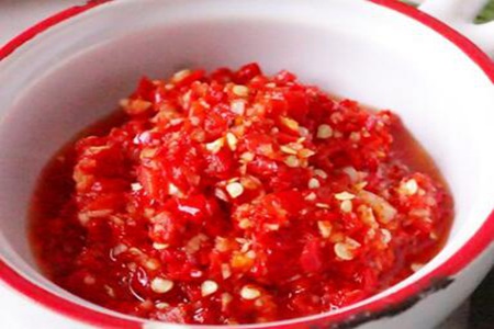 辣椒酱怎么做好吃又香新鲜辣椒酱?蒜蓉辣椒酱的家常做法
