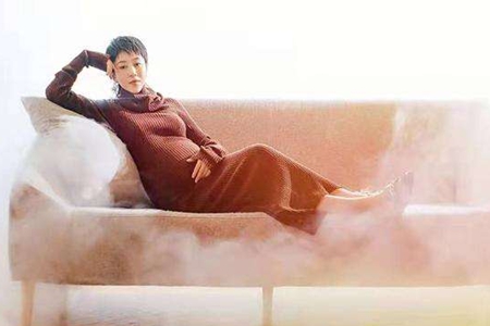 马丽孕肚写真曝光，飒爽马冬梅变温柔了，马丽老公是谁？