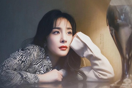 流量小花间的代言较量,杨颖迪丽热巴被杨幂以质取胜