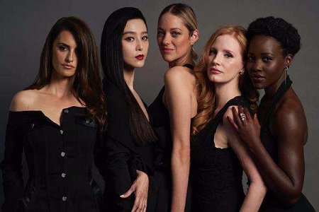 消失已久的范冰冰偷偷复出,PS:才9个亿我根本不在乎