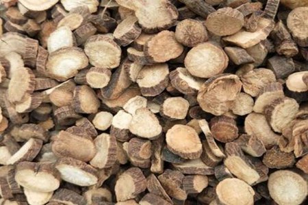  赤芍的功效与作用，这四个女人吃赤芍的药用功效