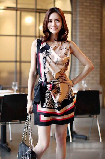 夏日女性减龄必备无袖连衣裙