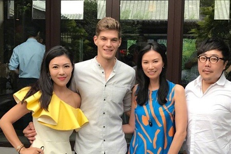 邓文迪刚分手,前男友新女友晒亲吻照,网友:渣男蓄谋已久