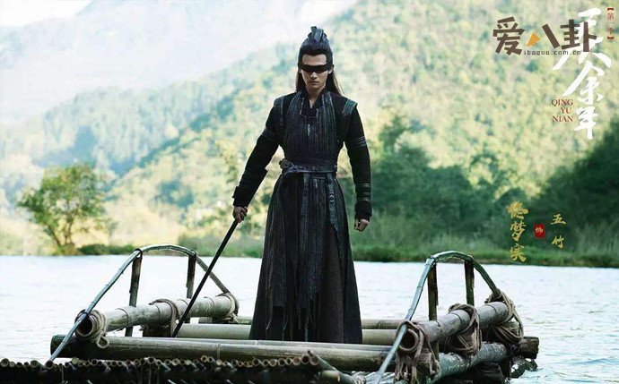 五竹为什么失忆最后恢复了吗??五竹的黑布后面是什么样子?