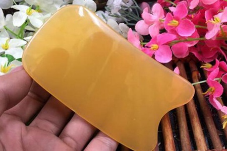 刮痧板什么材质的好?这四种刮痧板作用对比