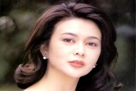 年轻时的关之琳是香港第一美女,美若天仙一眼便忘不掉