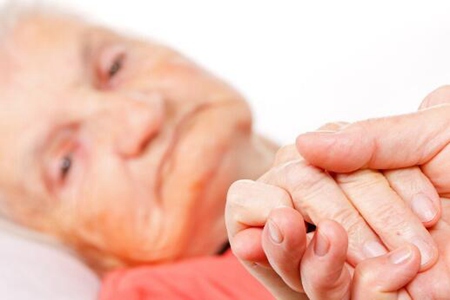 老年痴呆的症状有哪些呢?这四个症状做子女的要留意