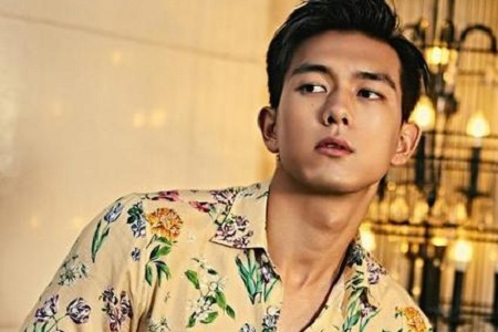 李现被私生困扰发文怼私生，现女友抓狂：劝你们善良点