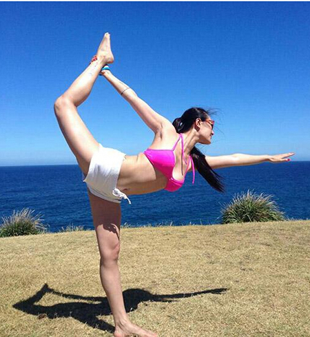 瑜伽动作图片大全