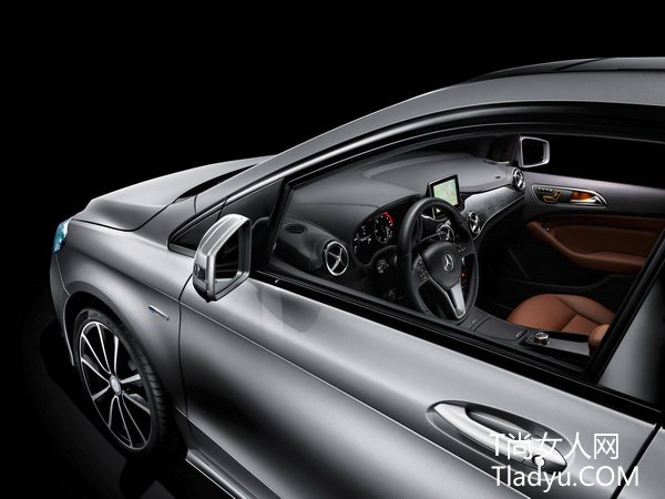 定位小型运动旅行车 奔驰全新B-Class全貌公开